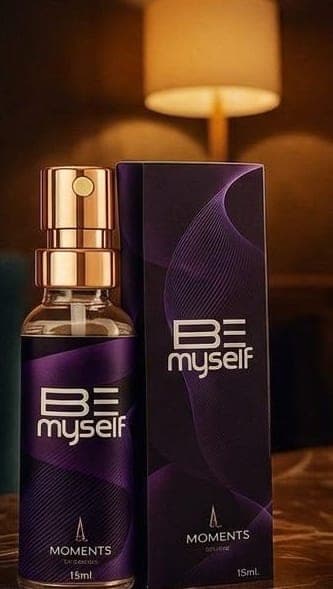 Frasco e caixa do perfume de bolso Be Myself da Moments Paris, fragrância gourmand e floral e amadeirado.