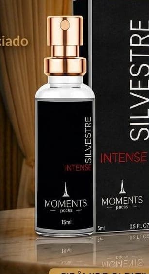 Frasco e caixa do perfume de bolso Silvestre da Moments Paris, fragrância amadeirado e especiado.